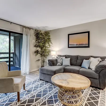 3E Amelia Landings Condo